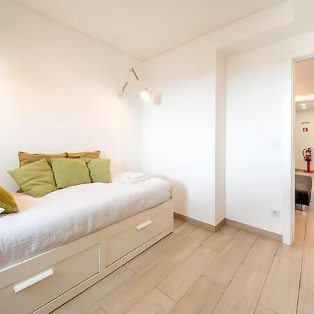 Guestready - Cosy Beachside Retreat Costa da Caparica