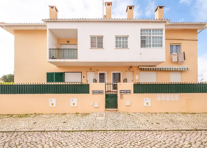 Guestready - Cosy Beachside Retreat * Costa da Caparica